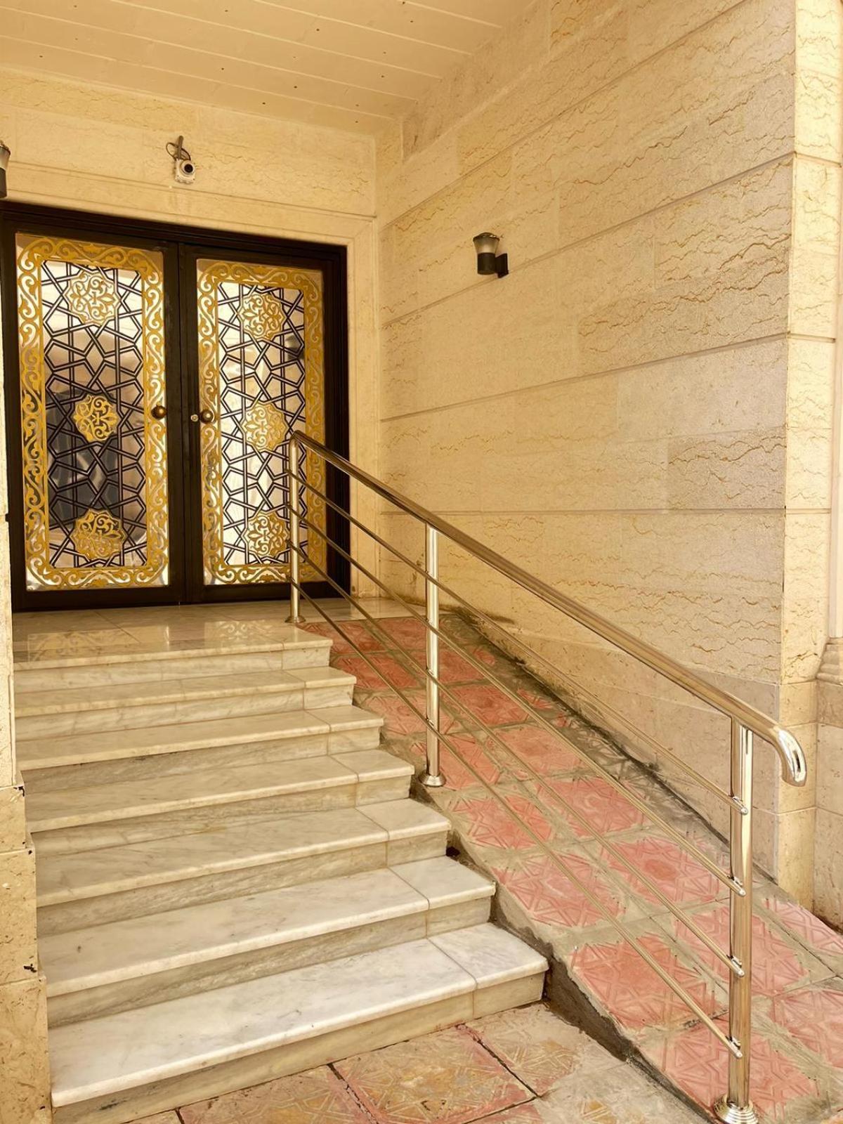 Luxurious Family 3 Bedroom Apartments 10 Mins Drive To Al-Masjid Nabawi - Nozol Noor 1 메디나 객실 사진